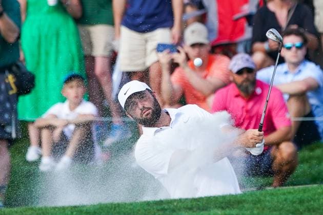 March 17, 2024, Ponte Vedra Beach, Florida, United States: SCOTTIE SCHEFFLER (USA) hits out of a greenside bunker on the 16th hole during the final round of the 2024 PLAYERS Championship at TPC Sawgrass. Ponte Vedra Beach United States - ZUMAw109 20240317_fap_w109_025 Copyright: xDebbyxWongx
