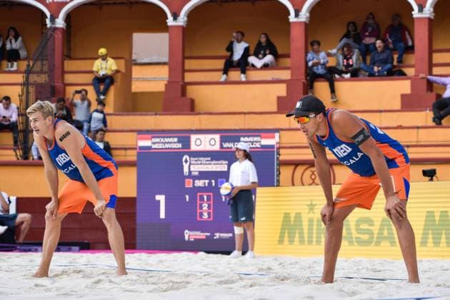 2023-10-09 Beach World Champs Tlaxcala 2023 - Day 4 TLAXCALA, MEXICO - OCTOBER 9: Steven van de Velde of the Netherlands and Matthew Immers of the Netherlands during Day 4 of the Beach World Champs Tlaxcala 2023 at Tlaxcala Plaza de Toros on October 9, 2023 in Tlaxcala, Mexico. (Photo by Pablo Morano BSR Agency) Tlaxcala Mexico Content not available for redistribution in The Netherlands directly or indirectly through any third parties. Copyright: xBSRxAgencyx