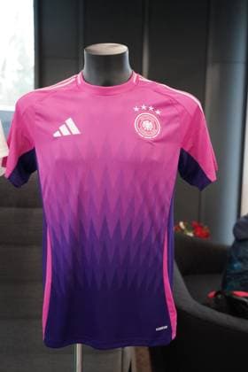 Neues EM-Trikot der Nationalmannschaft Auswärts - Frankfurt 19.03.2024: Training der Nationalmannschaft