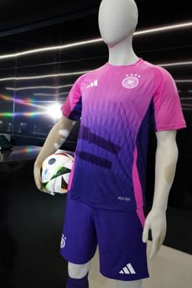 Neue EM-Trikots von Adidas für die EM in Deutschland - Frankfurt 19.03.2024: Training der Nationalmannschaft