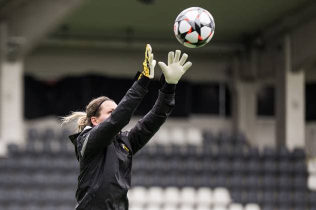 240319 Goalkeeper Jennifer Falk of Häcken during a training session on March 19, 2024 in Gothenburg. Photo: Mathias Bergeld BILDBYRAN kod MB MB0890 fotboll football soccer fotball champions league träning practice training häcken dam bbeng women kvinner Copyright: MATHIASxBERGELD BB240319MB002