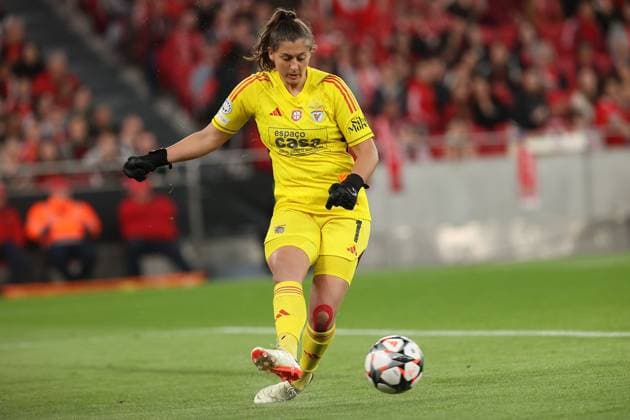 Lisbon, Portugal, Tuesday 19 March 2024 UEFA Women s Champions League 2023 24 1 4 Final SL Benfica - Olympique Lyon, Lena Pauels (SL Benfica) am Ball, Freisteller, Einzelbild, Ganzkörper, Aktion, Action, Spielszene Copyright: JoaquimxFerreira