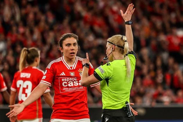 Lisbon, Portugal, March 19th 2024: Referee Ewa Augustyn in action during the UEFA Women?s Champions League game between SL Benfica v Olympique Lyonnais at Estadio da Luz in Lisbon, Portugal (Joao Bravo SPP) Copyright: xJoaoxBravo SPPx spp-en-JoBr-JBF-1880