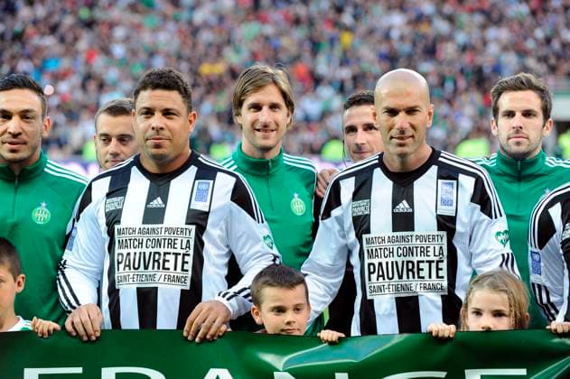 France Soccer 2015: Match contre la Pauvrete APR 20 RONALDO ZINEDINE ZIDANE - 20.04.2015 - Match contre la Pauvrete - Saint Etienne .Photo : Jean Paul Thomas Icon France EDITORIAL USE ONLY Copyright: xx ZUMA-20150420_zaa_ci1_474.jpg Thomas IconxSportsx csmphototwo094206