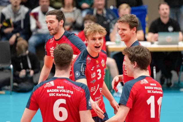 Jubel Karlsruhe GER, Baden VOLLEYS SSC Karlsruhe vs. Berlin Recycling Volleys Volleyball, Playoff Viertelfinale, Maenner, 20.03.2024 GER, Baden VOLLEYS SSC Karlsruhe vs. Berlin Recycling Volleys Volleyball, Playoff Viertelfinale, Maenner, 20.03.2024 Karlsruhe Copyright: xEibner-Pressefoto StefanxMayerx EP_SMR