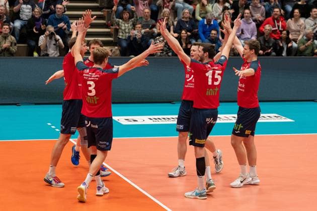 Jubel Karlsruhe GER, Baden VOLLEYS SSC Karlsruhe vs. Berlin Recycling Volleys Volleyball, Playoff Viertelfinale, Maenner, 20.03.2024 GER, Baden VOLLEYS SSC Karlsruhe vs. Berlin Recycling Volleys Volleyball, Playoff Viertelfinale, Maenner, 20.03.2024 Karlsruhe Copyright: xEibner-Pressefoto StefanxMayerx EP_SMR