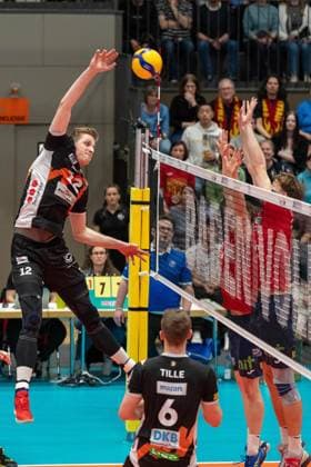 Angriff Saoo Saetalekar (Berlin Recycling Volleys, 12) GER, Baden VOLLEYS SSC Karlsruhe vs. Berlin Recycling Volleys Volleyball, Playoff Viertelfinale, Maenner, 20.03.2024 GER, Baden VOLLEYS SSC Karlsruhe vs. Berlin Recycling Volleys Volleyball, Playoff Viertelfinale, Maenner, 20.03.2024 Karlsruhe Copyright: xEibner-Pressefoto StefanxMayerx EP_SMR
