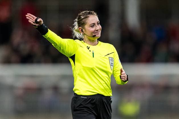 Fußball, Frauen, CL, SK Brann Bergen - FC Barcelona 240320 Alina Pesu, referee, during the UEFA Women s Champions League quarterfinal football match between Brann and Barcelona on March 20, 2024 in Bergen. Photo: Marius Simensen BILDBYRAN Cop 238 barcelona bbeng brann champions league dam football fotball fotboll kvartfinale quarter final tfk uefa women s champions league Copyright: MARIUSxSIMENSEN BB240320BB878