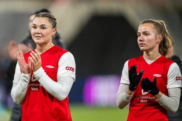 Fußball, Frauen, CL, SK Brann Bergen - FC Barcelona 240320 Anna Aahjem and Sara Ritter of Brann after the UEFA Women s Champions League quarterfinal football match between Brann and Barcelona on March 20, 2024 in Bergen. Photo: Marius Simensen BILDBYRAN Cop 238 barcelona bbeng brann champions league dam football fotball fotboll kvartfinale quarter final tfk uefa women s champions league Copyright: MARIUSxSIMENSEN BB240320BB912