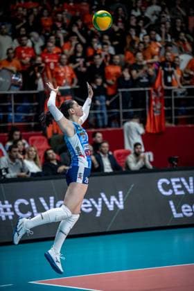 776121898 Anna Bardaro of Imoco Volley in action during the match. Eczacibasi Dynavit and Imoco Volley Conegiano faced each other in the CEV Women™s Champions League Volley Semifinal game 2, the match took place at Istanbul Burhan Felek Vestel Volleyball Hall on March 20, 2024 Istanbul Istanbul Turkey Copyright: xYagizxGurtugx