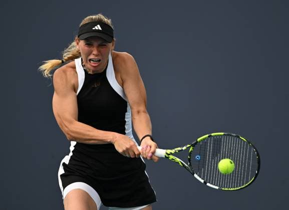 MIAMI GARDENS FL - MARCH 21: Caroline Wozniacki Vs Clara Burel during The Miami Open at Hard Rock Stadium on March 21, 2024 in Miami Gardens, Florida. Copyright: xmpi04x