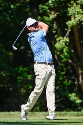 PALM HARBOR, FL - MARCH 21: Erik Barnes (USA) watches his tee shot on 3 during Rd1 of the Valspar Championship at Innisbrook Resort - Copperhead, on March 21, 2024, in Palm Harbor, Florida. (Photo by Ken Murray Icon Sportswire) GOLF: MAR 21 PGA, Golf Herren Valspar Championship EDITORIAL USE ONLY Icon2403210621