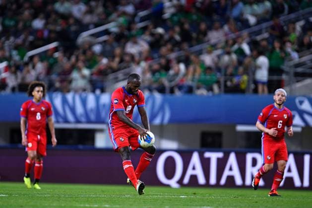 RECORD DATE NOT STATED CONCACAF NATIONS LEAGUE 2023-2024 Panama 0-3 Mexico SF Cecilio Waterman celebrates his goal 1-3 for Panama after being reviewed in the VAR and it is annulled during the Semifinals match between Panama and Mexico (Mexican national team, Nationalteam as part of the 2024 Concacaf Nations League, at AT-T Stadium, Arlington, Texas, on March 21, 2024. ARLINGTON TEXAS UNITED STATES  Copyright: xJorgexMartinezx 20240321220804_CNL_24_SF_PAN_MEX_WATERMAN345