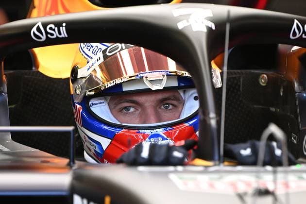 AUSTRALIAN F1 GRAND PRIX, Max Verstappen of Red Bull Racing in the pits during Free Practice Two at the Albert Park Grand Prix Circuit in Melbourne, Friday, March 22, 2024. ( NO ARCHIVING, EDITORIAL USE ONLY, NO USE IN BOOKS WITHOUT CONSENT MELBOURNE VICTORIA AUSTRALIA  Copyright: xJOELxCARRETTx 20240322001920982386