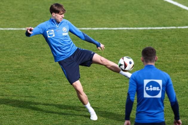 SOCCER - SVK vs AUT, test match BRATISLAVA,SLOVAKIA,22.MAR.24 - SOCCER - OEFB International Friendly, Länderspiel, Nationalmannschaft match, Slovakia vs Austria, preview, training Team SVK. Image shows Leo Sauer (SVK).  GEPAxpictures xArminxRauthner