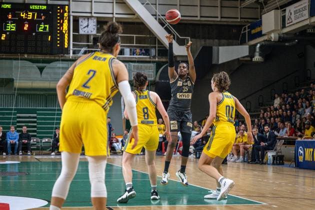 Basketball Berlin 22.03.2024 Saison 2023 2024 1. Bundesliga DBBL Alba Berlin - Saarlouis Royals Naomi Sarah Mbandu (Saarlouis, No.35)