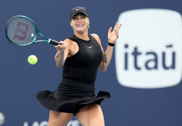 March 22, 2024, Miami Gardens, Florida, United States Of America: MIAMI GARDENS, FLORIDA - MARCH 22: Aryna Sabalenka of Belarus defeats Paula Badosa of Spain in the second round on Day 7 of the Miami Open Presented by Itau at Hard Rock Stadium on March 22, 2024 in Miami Gardens, Florida ...People: Aryna Sabalenka Miami Gardens United States Of America - ZUMAs214 20240322_ada_s214_028 Copyright: xSMGx