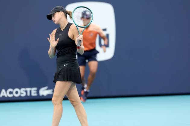 March 22, 2024, Miami Gardens, Florida, United States Of America: MIAMI GARDENS, FLORIDA - MARCH 22: Aryna Sabalenka of Belarus defeats Paula Badosa of Spain in the second round on Day 7 of the Miami Open Presented by Itau at Hard Rock Stadium on March 22, 2024 in Miami Gardens, Florida ...People: Aryna Sabalenka Miami Open Presented by Itau 2024 - Day 7  - ZUMAs214 20240322_ada_s214_030 Copyright: xSMGx