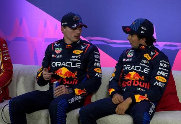 23.03.2024, Albert Park Circuit, Melbourne, FORMULA 1 ROLEX AUSTRALIAN GRAND PRIX 2024 ,im Bild Poleposition für Max Verstappen (NLD), Oracle Red Bull Racing, 3.Startplatz für Sergio Perez (MEX), Oracle Red Bull Racing Melbourne Albert Park Circuit Victoria Australien