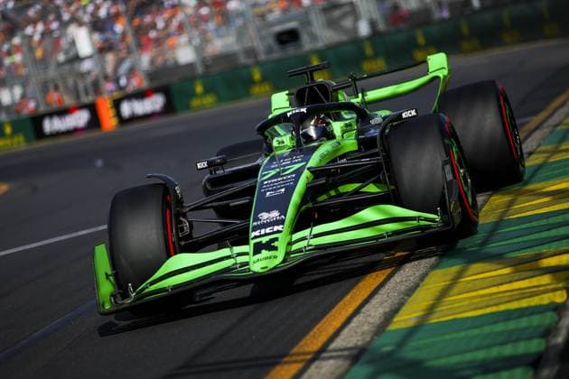 77 BOTTAS Valtteri (fin), Stake F1 Team Kick Sauber C44, action during the Formula 1 Rolex Australian Grand Prix 2024, 3rd round of the 2024 Formula One World Championship, WM, Weltmeisterschaft from March 22 to 24, 2024 on the Albert Park Circuit, in Melbourne, Australia - F1 - AUSTRALIAN GRAND PRIX 2024 DPPI Panoramic  240323_R03_AUSTRALIA_EA026444