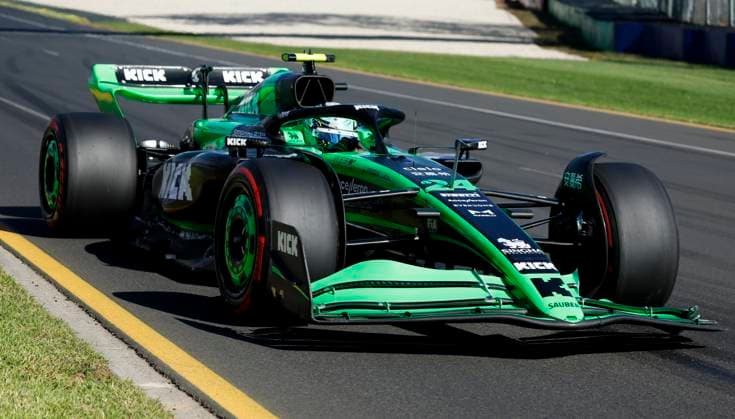 (240323) -- MELBOURNE, March 23, 2024 -- Kick Sauber s Zhou Guanyu of China competes during the qualifying session of the Formula One Australia Grand Prix at Albert Park in Melbourne, Australia, March 23, 2024. ) (SP)AUSTRALIA-MELBOURNE-F1-GRAND PRIX 2024-QUALIFYING MaxPing 