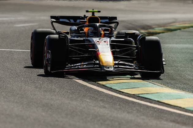 11 PEREZ Sergio (mex), Red Bull Racing RB20, action during the Formula 1 Rolex Australian Grand Prix 2024, 3rd round of the 2024 Formula One World Championship, WM, Weltmeisterschaft from March 22 to 24, 2024 on the Albert Park Circuit, in Melbourne, Australia - F1 - AUSTRALIAN GRAND PRIX 2024 DPPI Panoramic  240323_R03_AUSTRALIA_XBR30208A