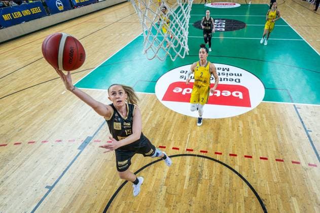 Basketball Berlin 22.03.2024 Saison 2023 2024 1. Bundesliga DBBL Alba Berlin - Saarlouis Royals Monika Jasnowska (Saarlouis, No.15)