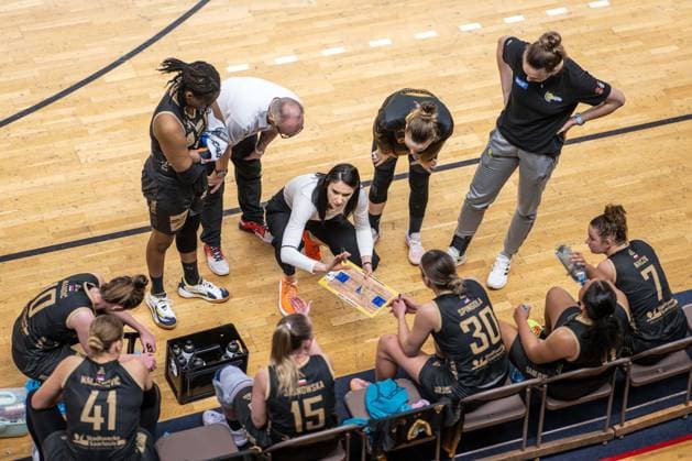 Basketball Berlin 22.03.2024 Saison 2023 2024 1. Bundesliga DBBL Alba Berlin - Saarlouis Royals Dragana Svitlica (Saarlouis, Trainerin) Auszeit