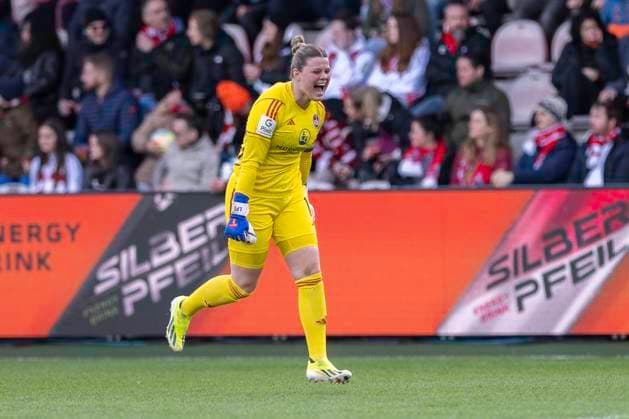 Lea Paulick (1. FC Nuernberg, 01) feiert das Tor zum 1:0. Fussball: Google Pixel Frauen-Bundesliga, Saison 2023 2024, 16. Spieltag, 1. FC Koeln - 1. FC Nuernberg am 23.03.2024 im Franz-Kremer-Stadion in Koeln. Wichtiger Hinweis: Gemaess den Vorgaben der DFL Deutsche Fussball Liga bzw. des DFB Deutscher Fussball-Bund ist es untersagt, in dem Stadion und oder vom Spiel angefertigte Fotoaufnahmen in Form von Sequenzbildern und oder videoaehnlichen Fotostrecken zu verwerten bzw. verwerten zu lassen. Foto: Kirchner-Media TH Copyright: xKirchner-Media THx