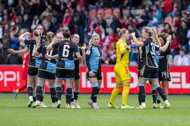 Die Nuernberger Spielerinnen machen sich Mut. Fussball: Google Pixel Frauen-Bundesliga, Saison 2023 2024, 16. Spieltag, 1. FC Koeln - 1. FC Nuernberg am 23.03.2024 im Franz-Kremer-Stadion in Koeln. Wichtiger Hinweis: Gemaess den Vorgaben der DFL Deutsche Fussball Liga bzw. des DFB Deutscher Fussball-Bund ist es untersagt, in dem Stadion und oder vom Spiel angefertigte Fotoaufnahmen in Form von Sequenzbildern und oder videoaehnlichen Fotostrecken zu verwerten bzw. verwerten zu lassen. Foto: Kirchner-Media TH Copyright: xKirchner-Media THx