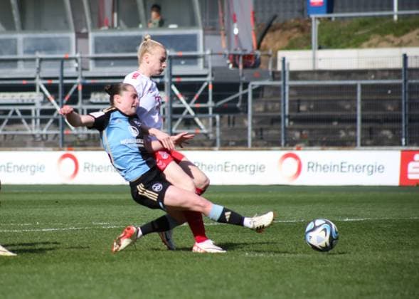 23.03.2024, xgrfx, Fussball 1.Bundesliga Damen, 1.FC Köln Frauen - 1.FC Nürnberg emspor, v.l. Vanessa Haim (1.FC Nürnberg), Anna Gerhardt (1.FC Köln) (DFL DFB REGULATIONS PROHIBIT ANY USE OF PHOTOGRAPHS as IMAGE SEQUENCES and or QUASI-VIDEO) Köln