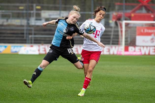 GOOGLE PIXEL Frauen-Bundesliga: 1. FC Köln - 1. FC Nürnberg, 23.03.2024 Franziska Mai (1. FC Nürnberg, 18) im Zweikampf mit Natalia Padilla-Bidas (1. FC Köln, 22). GOOGLE PIXEL Frauen-Bundesliga, 1. FC Köln - 1. FC Nürnberg, 17. Spieltag, am 23.03.2024, Franz-Kremer-Stadion, Köln DFL regulations prohibit any use of photographs as image sequences and or quasi-video Copyright: xBEAUTIFULxSPORTS Meuselx