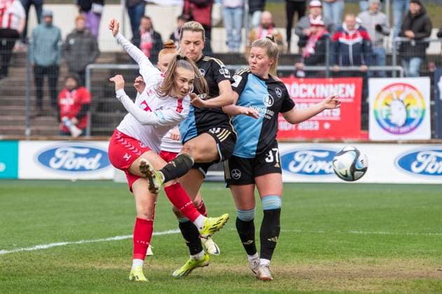 GOOGLE PIXEL Frauen-Bundesliga: 1. FC Köln - 1. FC Nürnberg, 23.03.2024 Alena Bienz (1. FC Köln, 11) mit einer Chance. GOOGLE PIXEL Frauen-Bundesliga, 1. FC Köln - 1. FC Nürnberg, 17. Spieltag, am 23.03.2024, Franz-Kremer-Stadion, Köln DFL regulations prohibit any use of photographs as image sequences and or quasi-video Copyright: xBEAUTIFULxSPORTS Meuselx