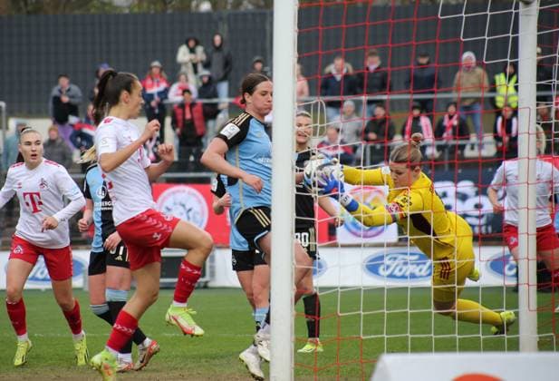 23.03.2024, xgrfx, Fussball 1.Bundesliga Damen, 1.FC Köln Frauen - 1.FC Nürnberg emspor, v.l. Lea Paulick (1.FC Nürnberg) (DFL DFB REGULATIONS PROHIBIT ANY USE OF PHOTOGRAPHS as IMAGE SEQUENCES and or QUASI-VIDEO) Köln