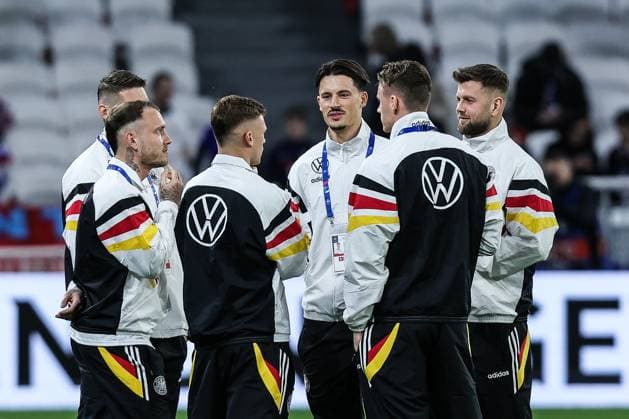 Fussball, UEFA Länderspiel Saison 2023 24 Freundschaftsspiel Frankreich - Deutschland 23.03.2024, Groupama Stadium Lyon David Raum (Deutschland, 3) Joshua Kimmich (Deutschland, 6) Pascal Groß (Deutschland, 5) Niclas Füllkrug (Deutschland, 9) Lyon Groupama Stadium Frankreich