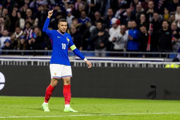 UEFA Freundschaftsspiel: Frankreich - Deutschland; 23.03.2024 Kylian Mbappe (Frankreich, 10) zeigt Daumen hoch UEFA Freundschaftsspiel: Frankreich - Deutschland, Lyon, Groupama Stadium am 23.03.2024 Copyright: xBEAUTIFULxSPORTS Wunderlx