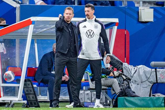 Julian Nagelsmann (Deutschland, Chef-Trainer) und Sandro Wagner Frankreich vs. Deutschland, Herren, Fussball, Testspiel, 23.03.2024 Frankreich vs. Deutschland, Herren, Fussball, Testspiel, 23.03.2024 Lyonn Copyright: xEibner-Pressefoto BahhoxKarax EP_FRA