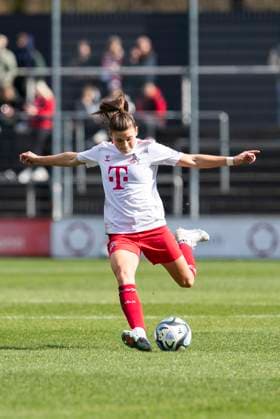 GOOGLE PIXEL Frauen-Bundesliga: 1. FC Köln - 1. FC Nürnberg, 23.03.2024 Martyna Wiankowska (1. FC Köln, 26). GOOGLE PIXEL Frauen-Bundesliga, 1. FC Köln - 1. FC Nürnberg, 17. Spieltag, am 23.03.2024, Franz-Kremer-Stadion, Köln DFL regulations prohibit any use of photographs as image sequences and or quasi-video Copyright: xBEAUTIFULxSPORTS Meuselx