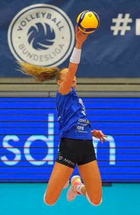 23.03.2024, Wiesbadens Jaidyn Blanchfield, Volleyball, Bundesliga, play off Viertelfinale, Dresdner SC - VC Wiesbaden 2:3, Dresden Sachsen