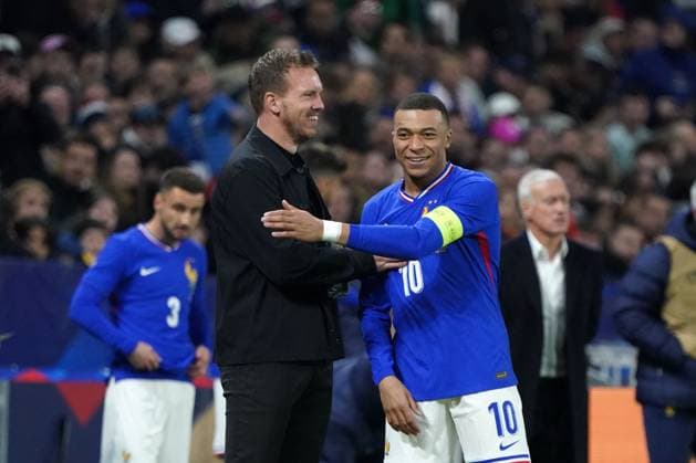 Fussball, Freundschaftsspiel, Länderspiel, Testspiel, Frankreich-Deutschland, 23.03.2024, Groupama Stadium Lyon Julian Nagelsmann, Deutschland, Kylian Mpappe , Frankreich, Aktion, Einzelbild