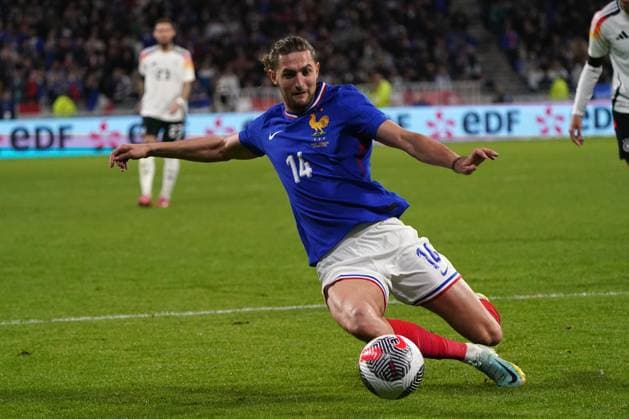 Fussball, Freundschaftsspiel, Länderspiel, Testspiel, Frankreich-Deutschland, 23.03.2024, Groupama Stadium Lyon Adrien Rabiot, Frankreich, Aktion, Einzelbild