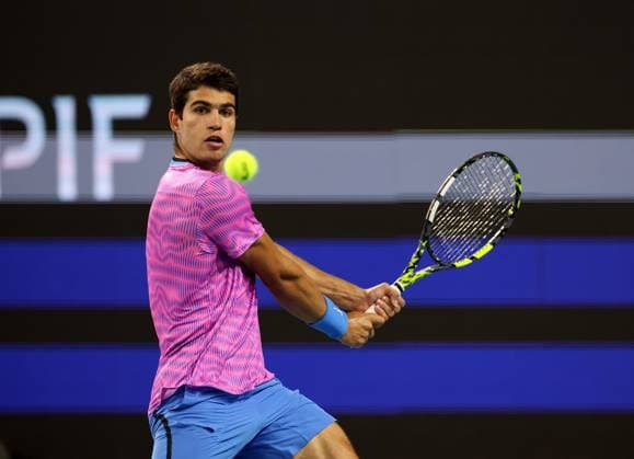 March 23, 2024, Miami Gardens, Florida, United States Of America: MIAMI GARDENS, FLORIDA - MARCH 23: Carlos Alcaraz of Spain defeats Roberto Carballes Baena of Spain during their match at Hard Rock Stadium on March 23, 2024 in Miami Gardens, Florida....People: Carlos Alcaraz Miami Open Presented by Itau 2024 - Day 8  - ZUMAs214 20240323_ada_s214_057 Copyright: xSMGx