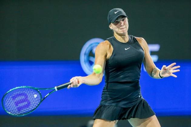 March 23, 2024, Miami Gardens, Florida, USA: Aryna Sabalenka returns a shot during her women s singles match at the 2024 Miami Open presented by Itau at Hard Rock Stadium. Miami Gardens USA - ZUMAw109 20240323_fap_w109_032 Copyright: xDebbyxWongx