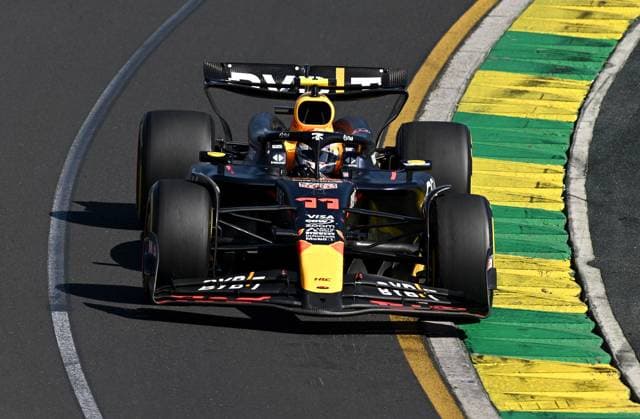 AUSTRALIAN F1 GRAND PRIX, Sergio Perez of Red Bull Racing drives during the Australian Grand Prix 2024 at Albert Park Circuit in Melbourne, Sunday, March 24, 2024. ( NO ARCHIVING, EDITORIAL USE ONLY, NO USE IN BOOKS WITHOUT CONSENT MELBOURNE VICTORIA AUSTRALIA  Copyright: xJOELxCARRETTx 20240324001921932498