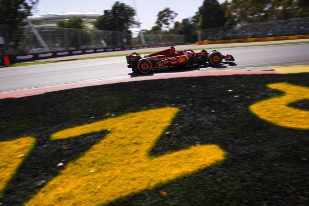 55 SAINZ Carlos (spa), Scuderia Ferrari SF-24, action during the Formula 1 Rolex Australian Grand Prix 2024, 3rd round of the 2024 Formula One World Championship, WM, Weltmeisterschaft from March 22 to 24, 2024 on the Albert Park Circuit, in Melbourne, Australia - F1 - AUSTRALIAN GRAND PRIX 2024 DPPI Panoramic  240324_R03_AUSTRALIA_EA022793