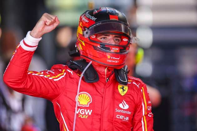 SAINZ Carlos (spa), Scuderia Ferrari SF-24, portrait during the Formula 1 Rolex Australian Grand Prix 2024, 3rd round of the 2024 Formula One World Championship, WM, Weltmeisterschaft from March 22 to 24, 2024 on the Albert Park Circuit, in Melbourne, Australia - F1 - AUSTRALIAN GRAND PRIX 2024 DPPI Panoramic  240324_R03_AUSTRALIA_EA013706