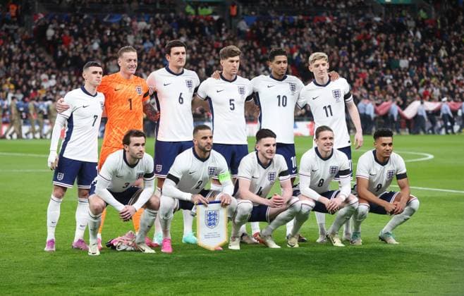 England v Brazil - International Friendly, Länderspiel, Nationalmannschaft The England team is lining up before kick-off. In the back row are Phil Foden of Manchester City, Jordan Pickford of Everton, Harry Maguire of Manchester United, ManU John Stones of Manchester City, Jude Bellingham of Real Madrid, and Antony Gordon of England. In the front row are Ben Chilwell of Chelsea, Kyle Walker of Manchester City, Declan Rice of Arsenal, Conor Gallagher of Chelsea, and Ollie Watkins of Aston Villa. They are playing in an international friendly soccer match against Brazil at Wembley Stadium in London, UK, on March 23, 2024. London England United Kingdom  Copyright: xActionxFotoxSportx originalFilename:galvin-englanda240324_npoAq.jpg