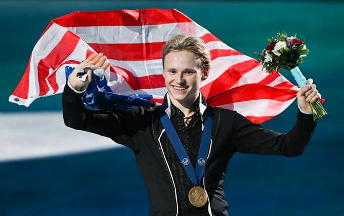Bilder des Jahres 2024, Sport 03 März Sport Themen der Woche KW12 March 23, 2024, Montreal, Pq, CANADA: Gold medalist Ilia Malinin of the United States celebrates following the victory ceremony for the free skate in the men s competition at the 2024 ISU World Figure skating, Eiskunstlauf Championships in Montreal, Saturday, March 23, 2024. Ilia Malinin,  - ZUMAc35_ 20240323_zaf_c35_561 Copyright: xGrahamxHughesx