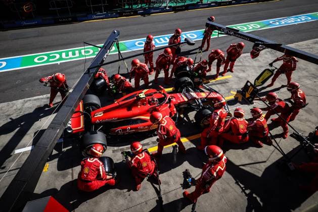March 24, 2024, Melbourne, Victoria, Australia: MELBOURNE, AUSTRALIA - MARCH 24: Carlos Sainz of Spain and Scuderia Ferrari pits on his way to winning the 2024 Australian Grand Prix at Albert Park in Melbourne, Australia Melbourne Australia - ZUMAp121 20240324_zsp_p121_039 Copyright: xChrisxPutnamx