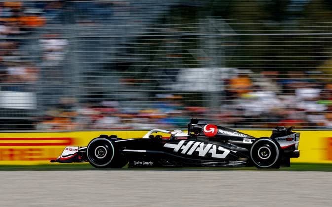 20 MAGNUSSEN Kevin (den), Haas F1 Team VF-24 Ferrari, action during the Formula 1 Rolex Australian Grand Prix 2024, 3rd round of the 2024 Formula One World Championship, WM, Weltmeisterschaft from March 22 to 24, 2024 on the Albert Park Circuit, in Melbourne, Australia - F1 - AUSTRALIAN GRAND PRIX 2024 DPPI Panoramic  240324_R03_AUSTRALIA_F12024GP03AUS_JK314850.jpg